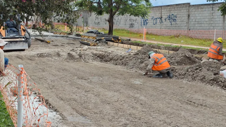 obras-en-av-portaviones-y-senador-moron-1-768x432